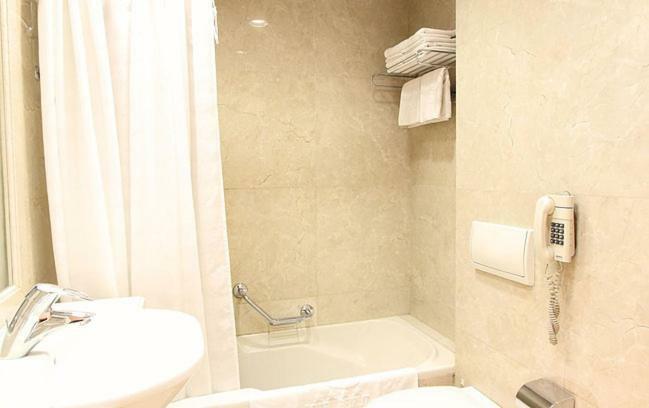Promenade Hotel Zalqa Eksteriør bilde